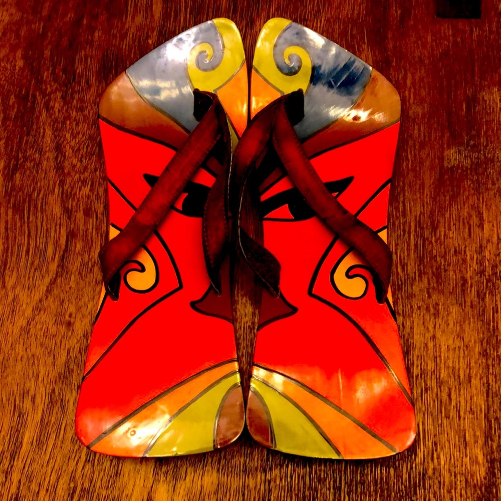 Unique vintage platform thongs